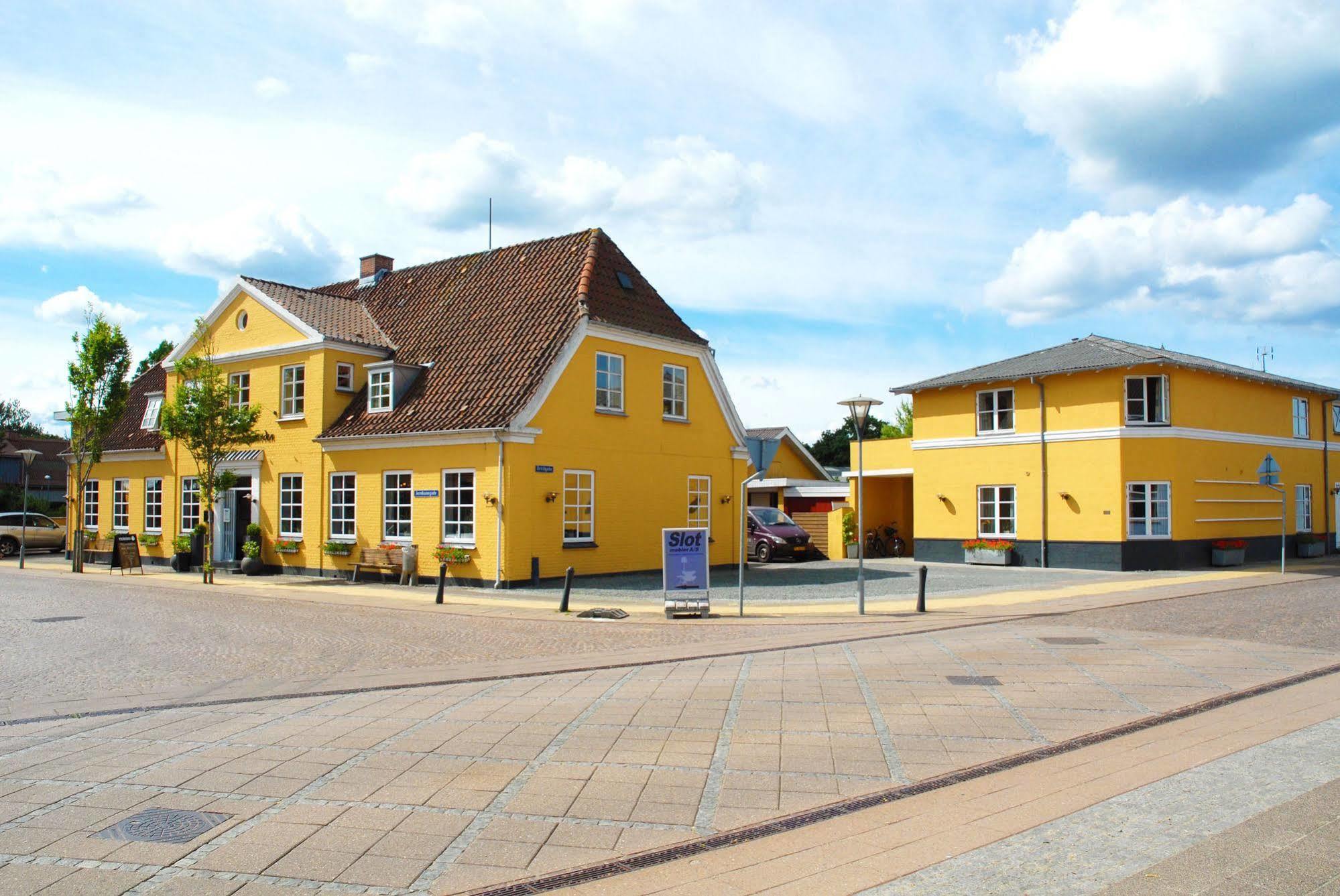 Hotel Smedegaarden Lem  Exteriör bild